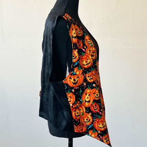 Jack-o’-lantern vest - Picture 2 of 5